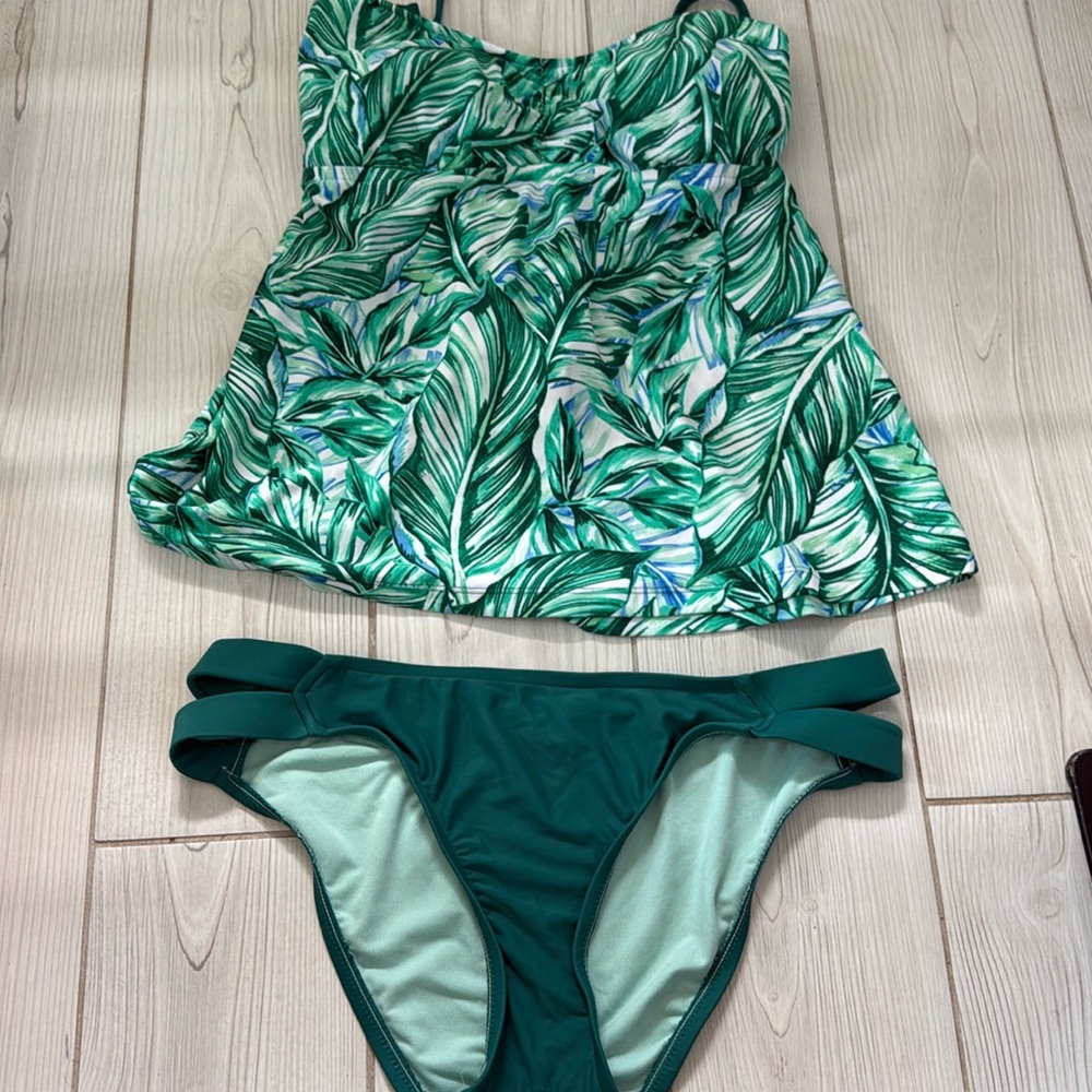 Mossimo tankini with tropical shades of green